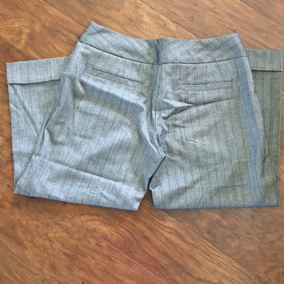 BCX Cropped Pinstripe Pants Juniors Size 7 - Picture 4 of 4